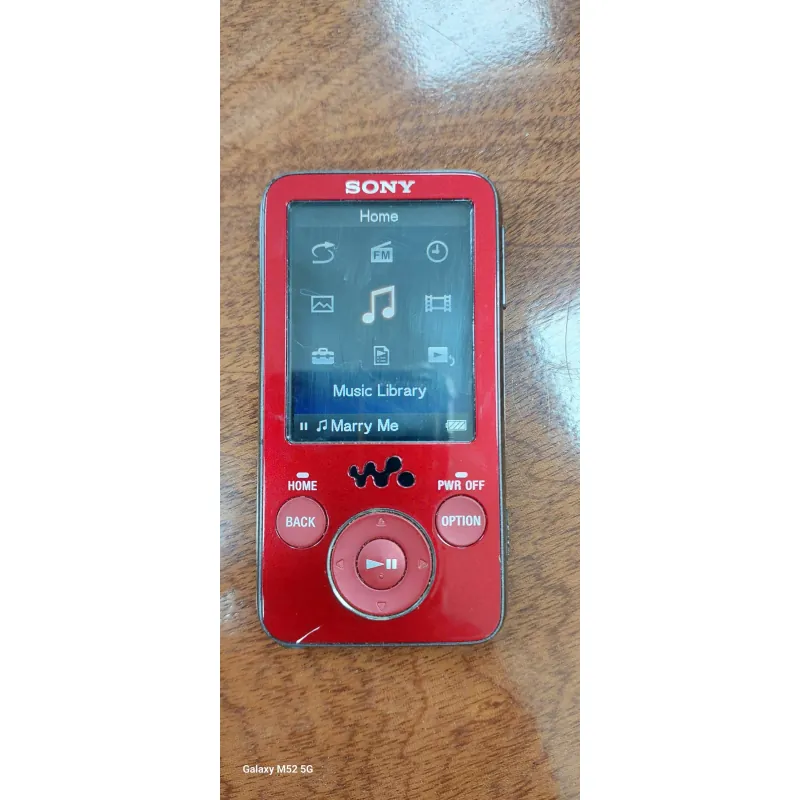 Máy nghe nhạc Sony NWZ-E436F Đỏ 1011295