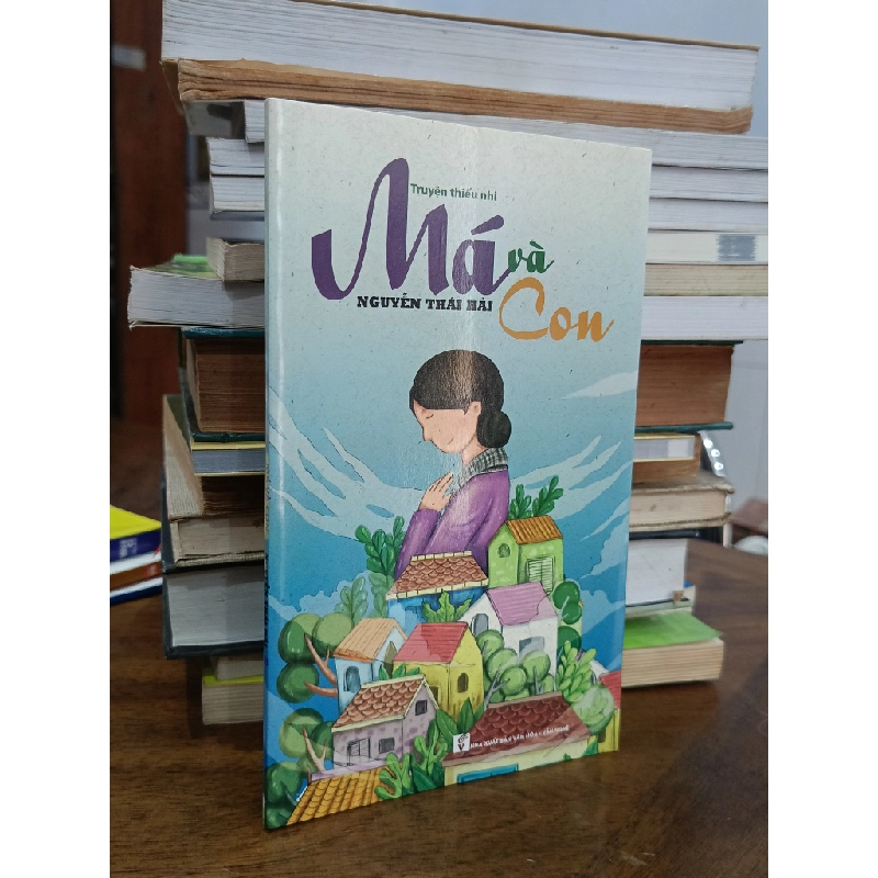 Má và con - Nguyễn Thái Hải 476486