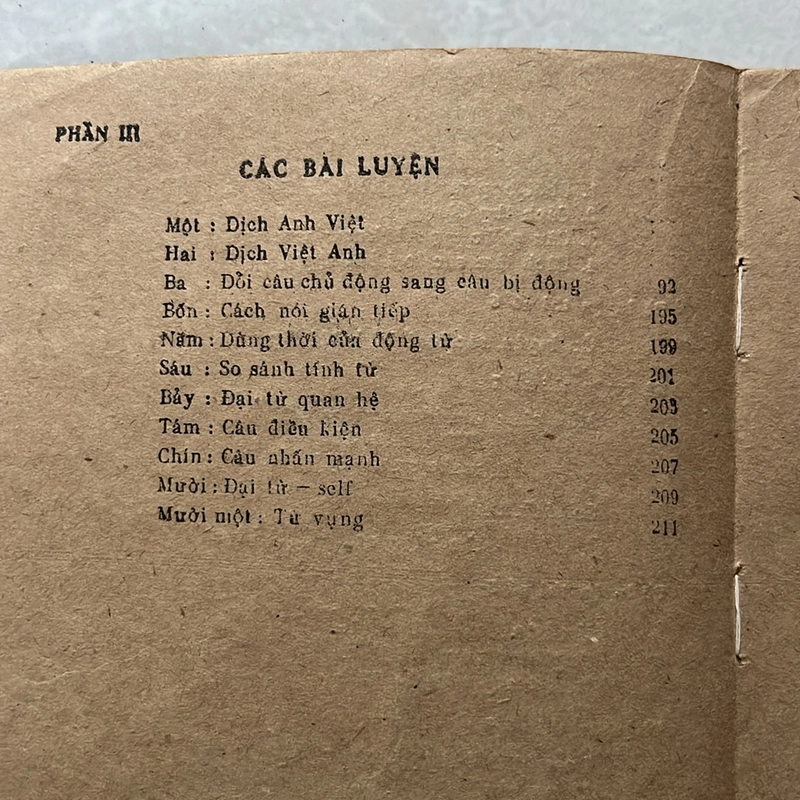 Hướng dẫn ôn thi Đại học môn Tiếng Anh — Nguyễn Quốc Hùng — 1987s 499433