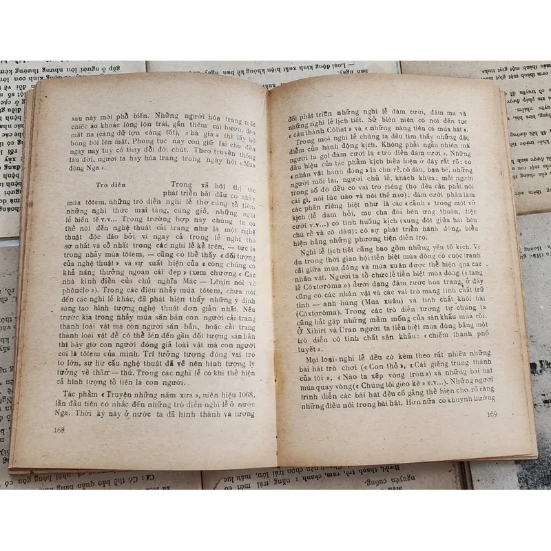 SÁNG TÁC THƠ CA DÂN GIAN NGA - A. M. Novicova chủ biên 726933