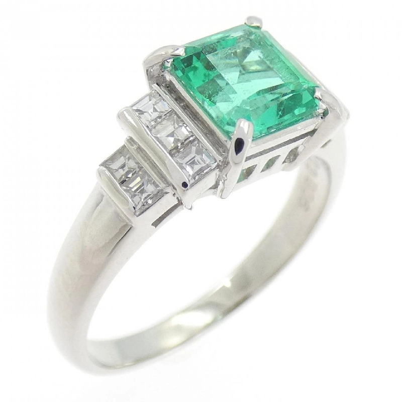 Nhẫn Emerald PT900 1.02CT 668214