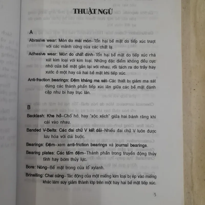 Xác định các hư hỏng phụ tùng.  589311