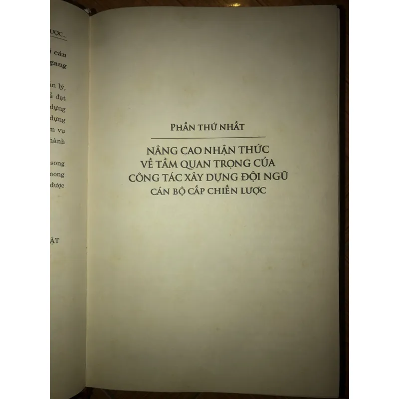Giải pháp xây dựng đội ngũ cán bộ cấp chiến lược đủ phẩm chất, năng lực và uy tín 694441