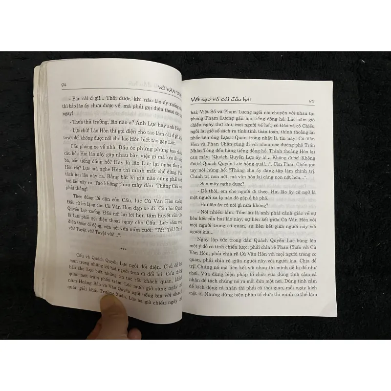 Vết sẹo và cái đầu hói- Võ Văn Trực 1025151