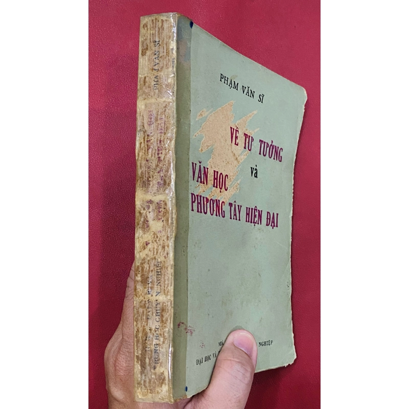 Về Tư Tưởng và Văn Học Phương Tây Hiện Đại 519395
