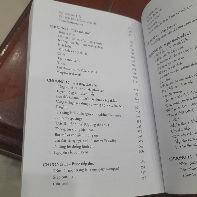 Ray Frensham - TỰ HỌC VIẾT KỊCH BẢN PHIM 474703