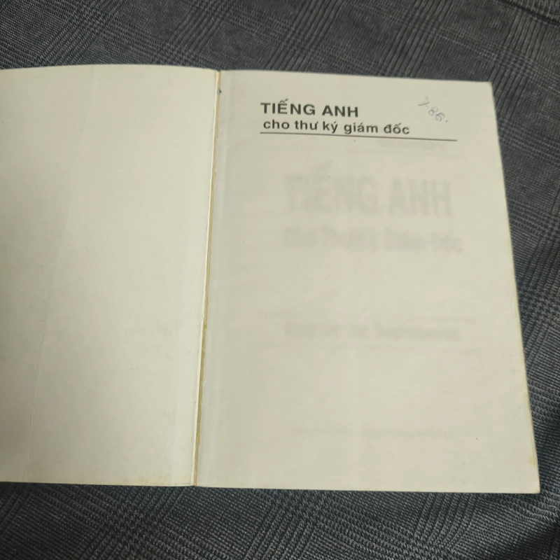 Tiếng Anh Cho Thư Ký Giám Đốc - English For Secretaries - Hồng Quang, Ngọc Huyền 550747