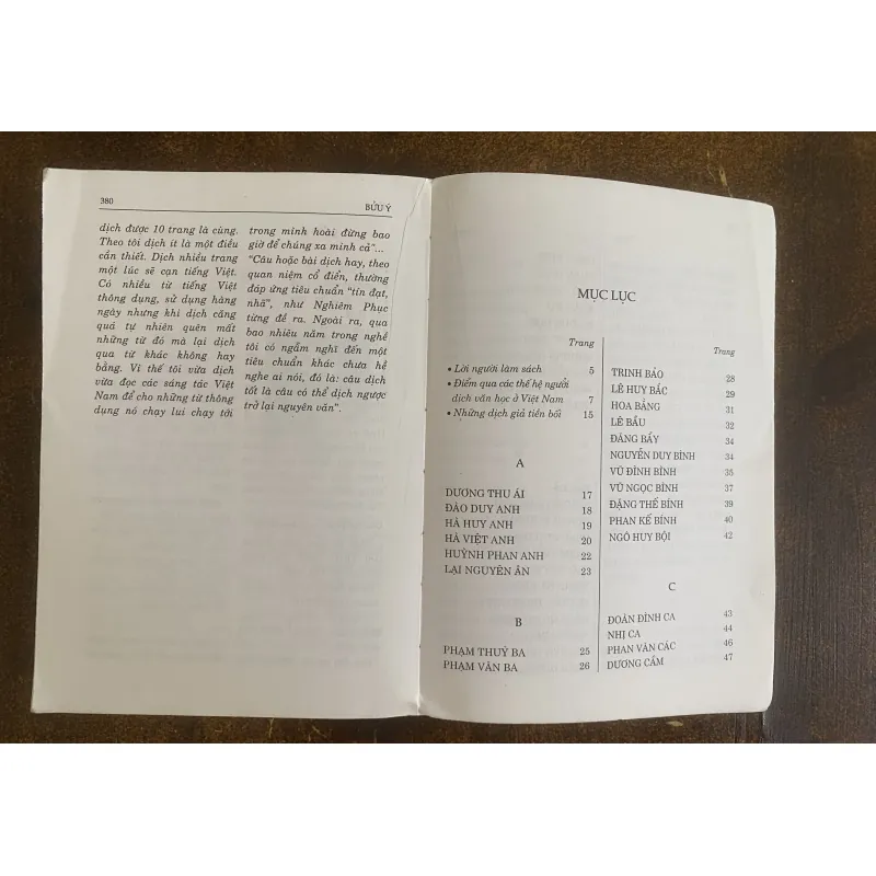 Những người dịch Văn học Việt Nam- công ty sách Đông Tây 1019486