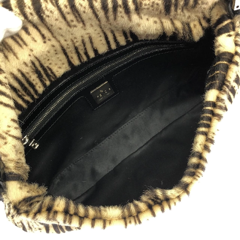 Túi xách vai Fendi Baguette 26424 - Hàng hiệu Chính hãng 766818