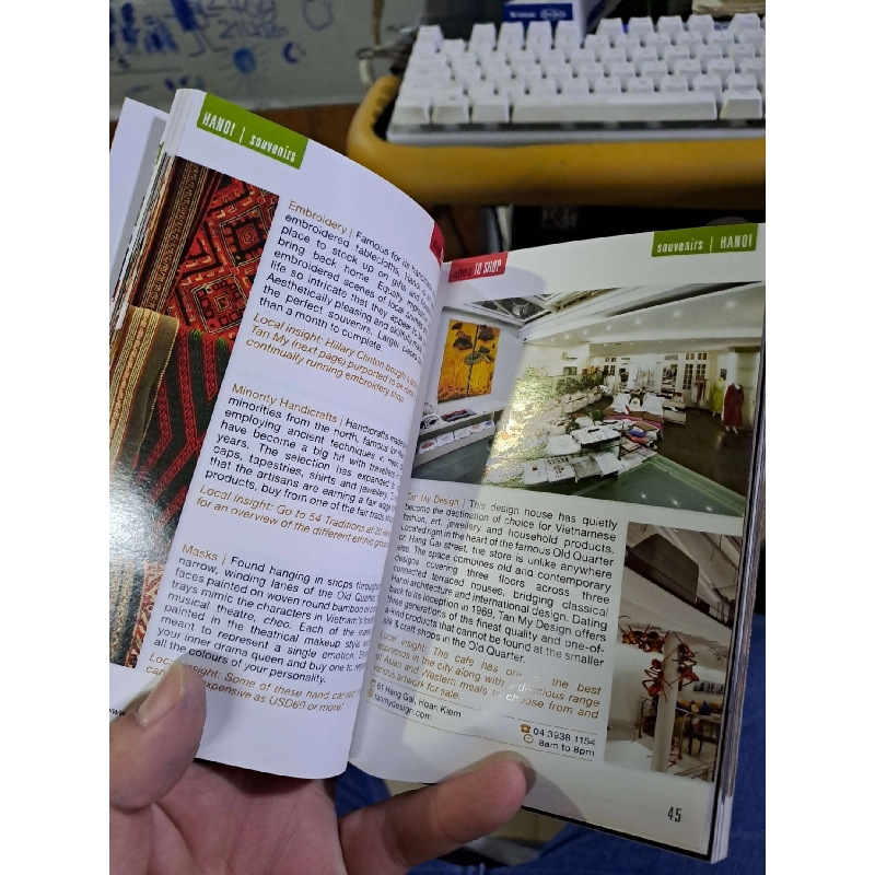 2015 Hanoi - Ho Chi Minh city guide 13th ed ENGLISH BOOKS HCM1008 923902