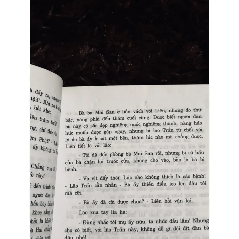 Đèn lồng đỏ treo cao cao 722705