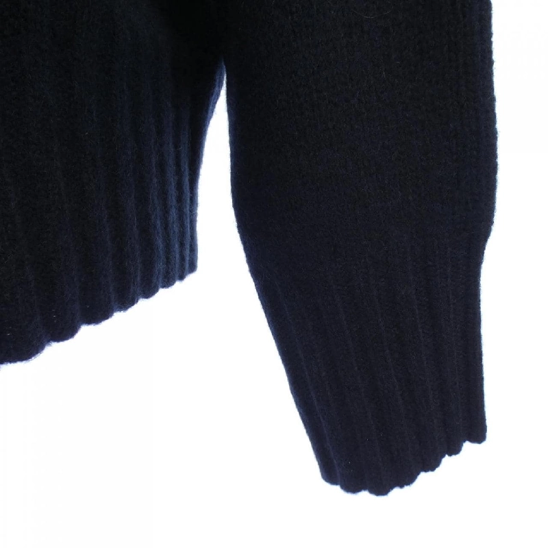 【Mã giảm giá】POFF Áo len 636337