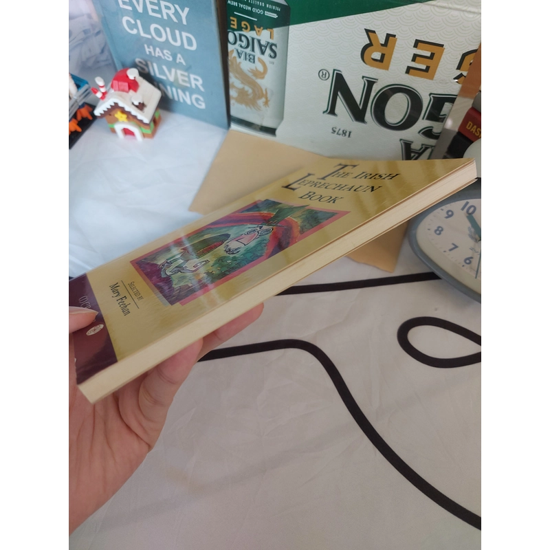 [Ngoại văn] - The Irish Leprechaun Book 478113