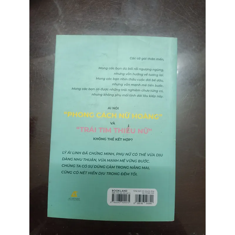 Càng mạnh mẽ càng dịu dàng - Lý Ái Linh - Sách cũ - Có bookmark 697668