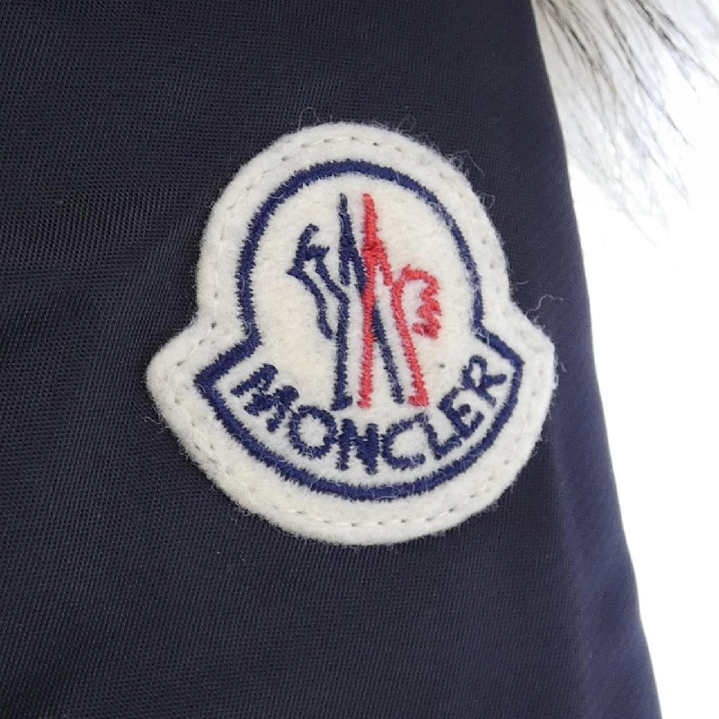 Áo khoác lông vũ MONCLER 638954