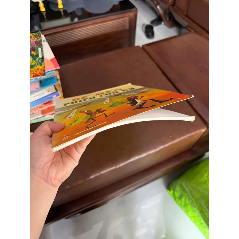 Dế Mèn Phiêu Lưu Ký – Tô Hoài (Tranh: Trương Qua)- K6 1053262
