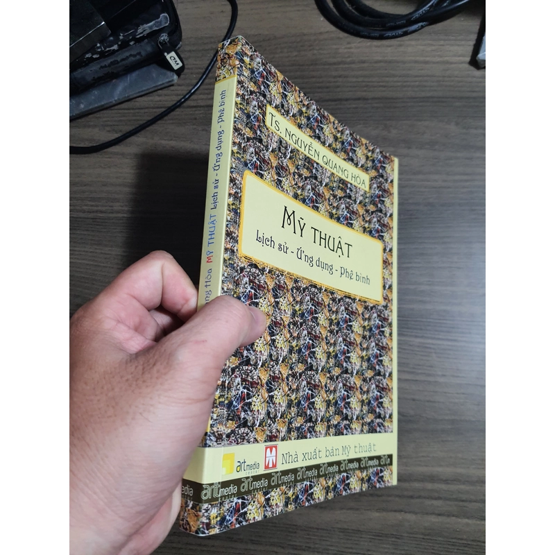 Mỹ thuật lịch sử ứng dụng phê bình 493806