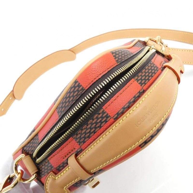 Túi đeo vai Louis Vuitton Damier Pop Chess Messenger N40561 610426