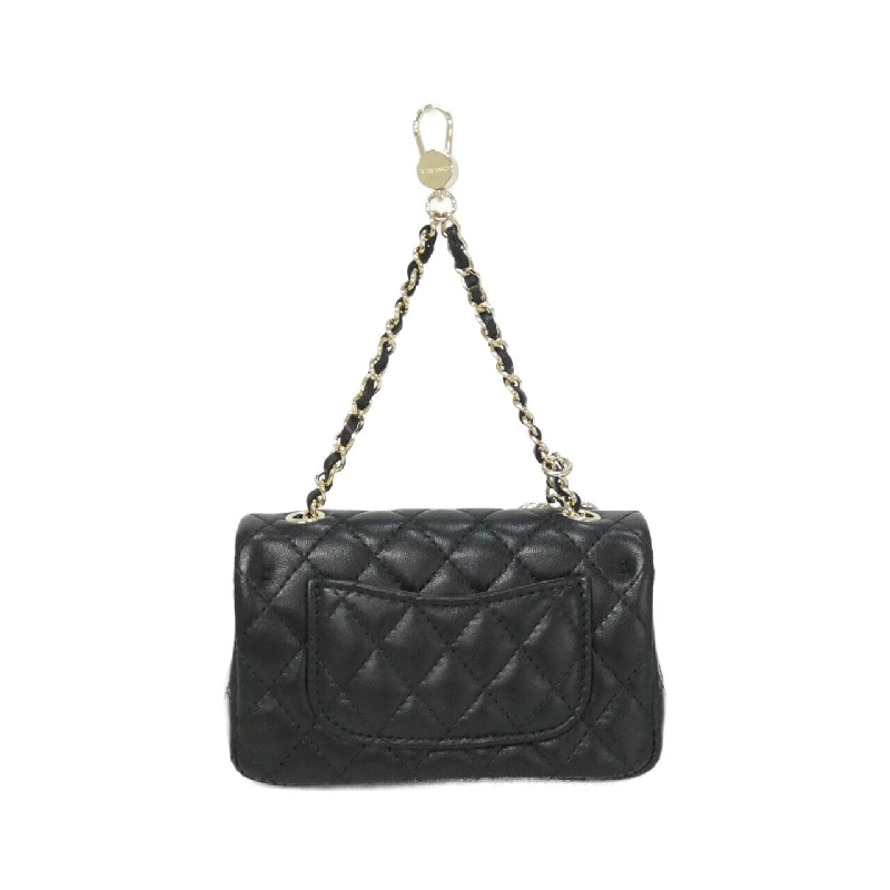 Túi charm AP4760 của Chanel 623992