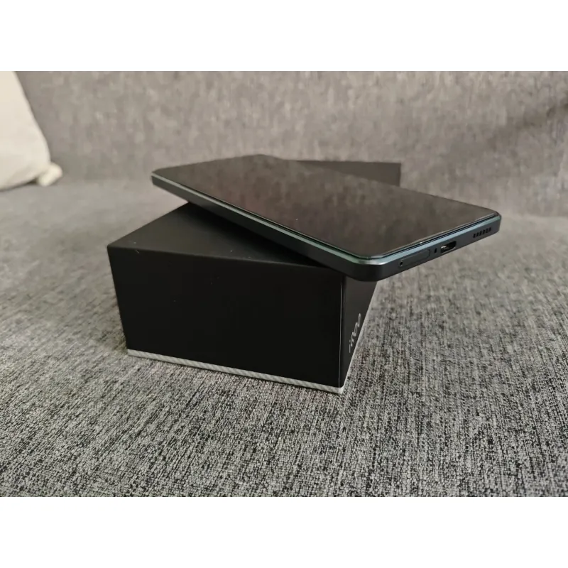 Vivo iqoo z10 turbo 12/256 757633