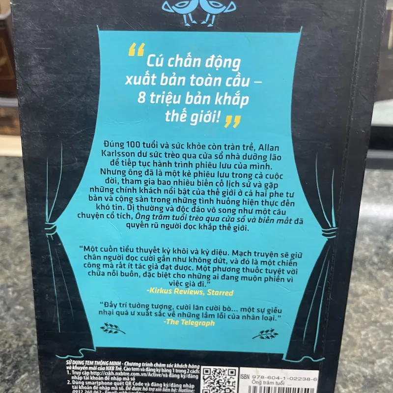 Ông trăm tuổi trèo qua cửa sổ và biến mất Jonas Jonasson DEAL 720137