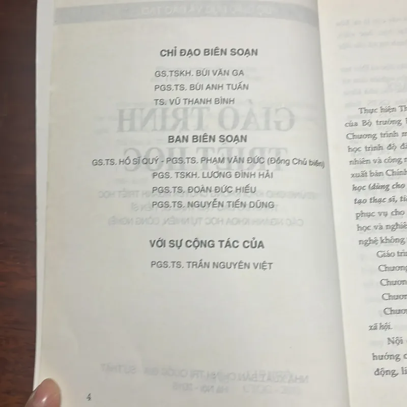 [chính trị - pháp luật] Giáo trình Triết học  709211