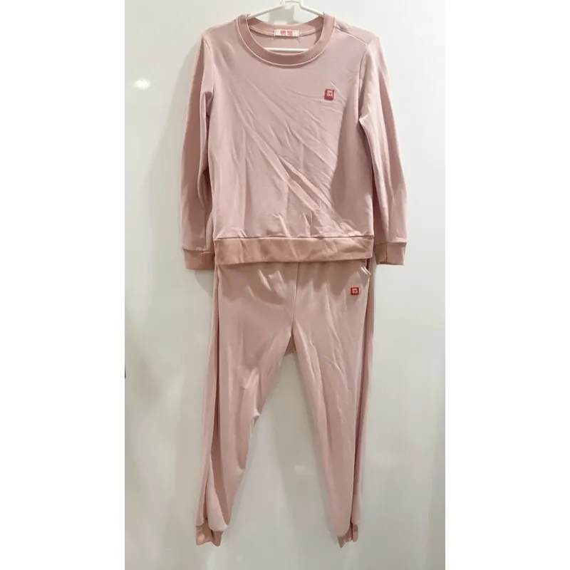 🌸 Bộ Đồ Bộ Uniqlo Hồng Pastel – Mặc Nhà Cực Xinh, Đi Chơi Vẫn Thời Trang 🌸 557574