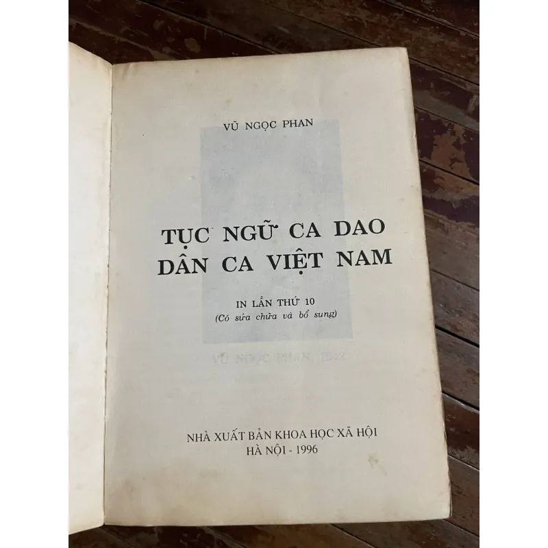 Tục ngữ Ca dao Việt Nam , Vũ Ngọc Phan, 1997, sách đẹp- 830 trang 601555