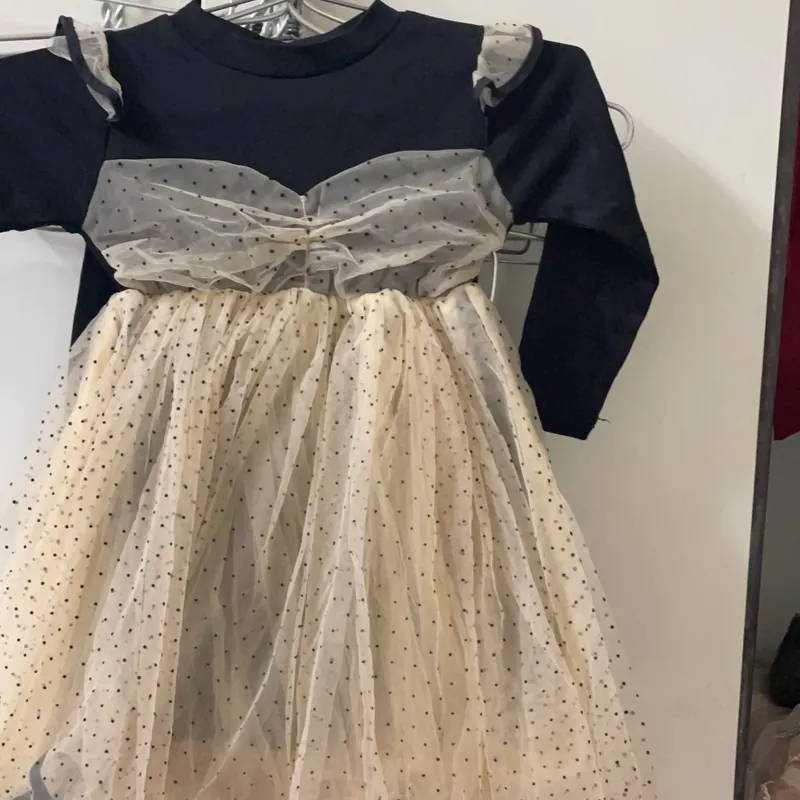 Thanh lý váy bé gái từ 15-19kg 605411