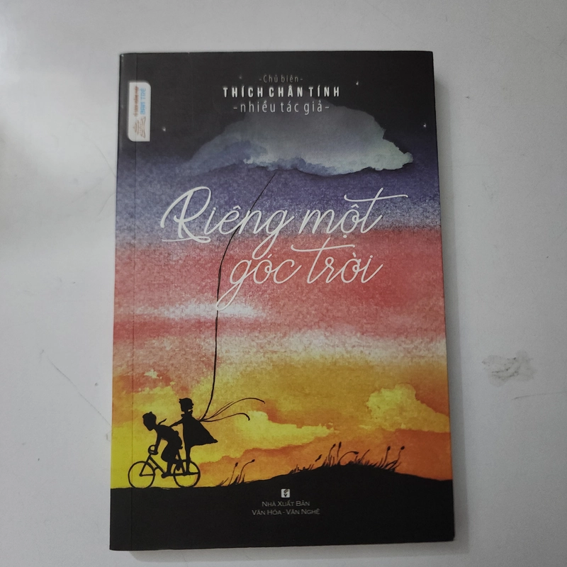 Sách Riêng một góc trời mới 99% 502872