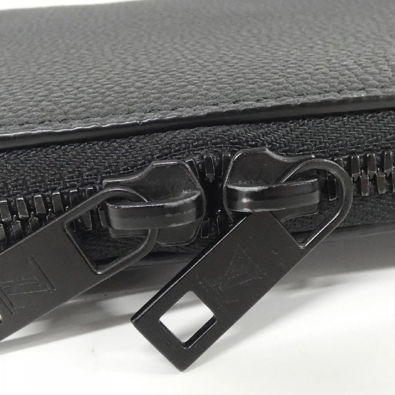 Túi đeo vai LV Aerogram của Louis Vuitton M57089 612606