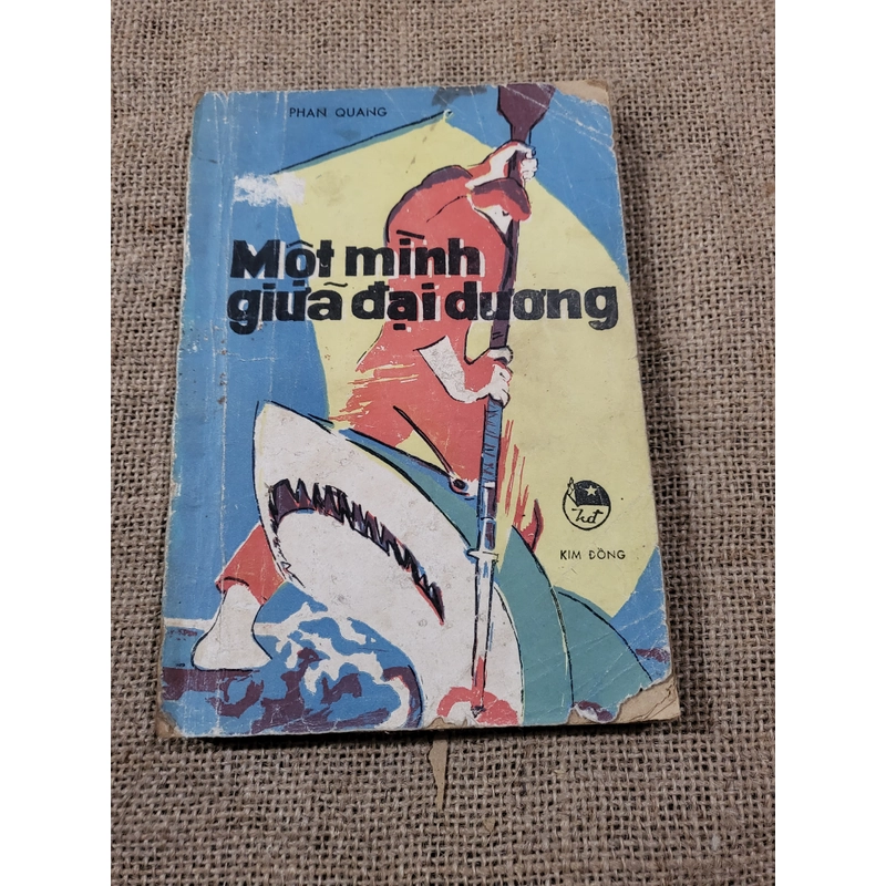 Một mình giữa đại dương _ nhà xuất bản Kim Đồng _ Phan Quang 337644