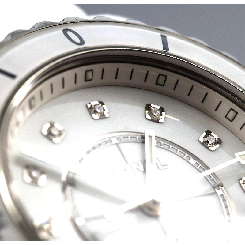 Chanel J12 33mm gốm･12P H5703 gốm Quartz - Hàng hiệu Authentic 874445