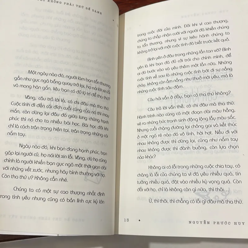 Tình yêu không phải thứ để dành - nguyễn phước huy - người trẻ việt tản văn - truyện ngắn  1029414