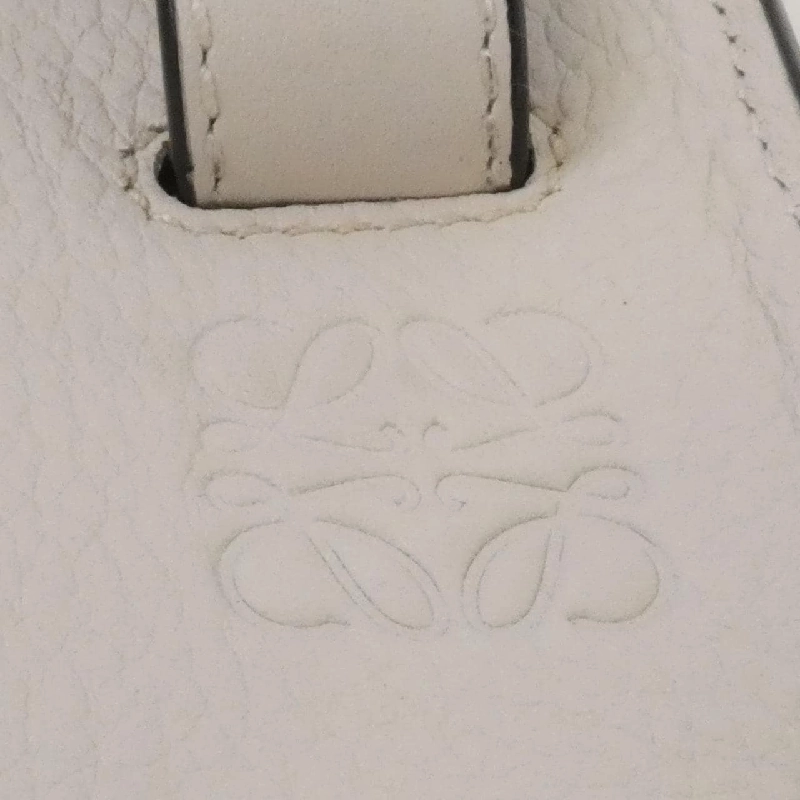 Túi xách vai Loewe Hammock Small 387 30 N60 - Hàng hiệu Authentic 802071