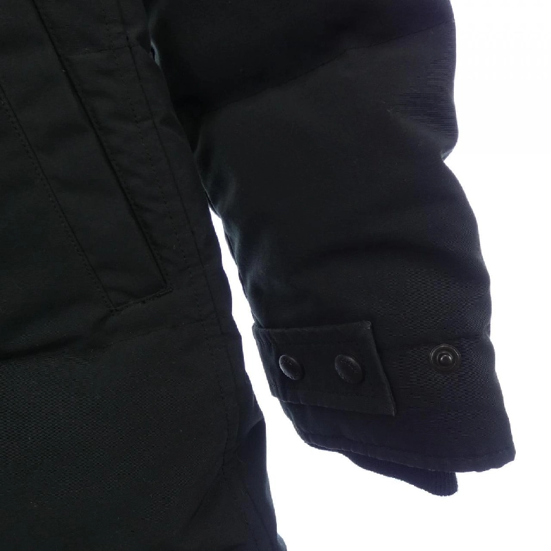 【Khuyến mãi】Áo khoác lông vũ Canada Goose 642988