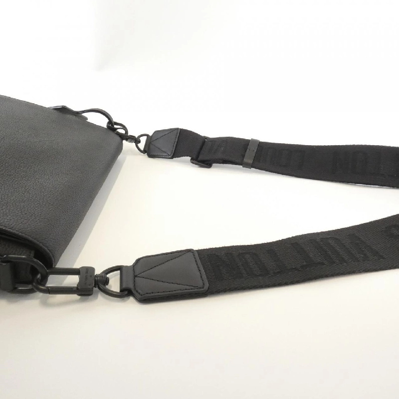 Túi đeo chéo Louis Vuitton LV Aerogram Takeoff M57080 608638