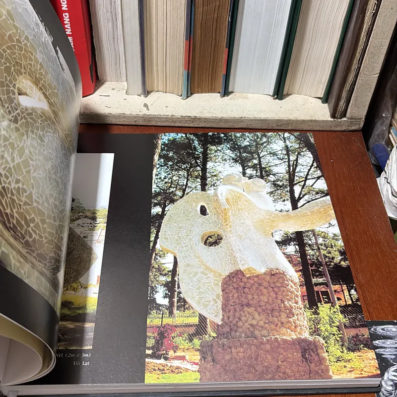 [Chữ Ký Tác Giả] - II Nghệ Thuật: Phạm Văn Hạng - 2005 728555