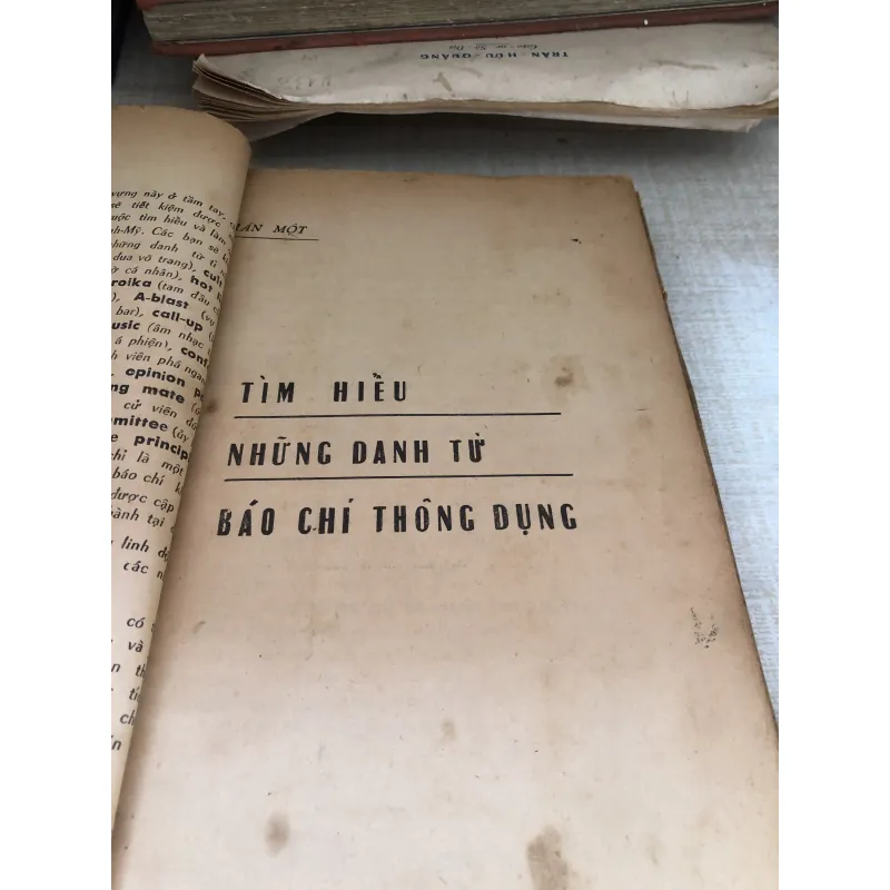 Danh từ và thành ngữ thông dụng báo chí Anh Mỹ 1001018