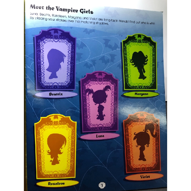 Super Sticker Book VAMPIRE Girls mới 85% bẩn nhẹ PHIDAL HPB3107 NGOẠI VĂN 450780