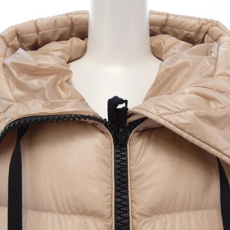 Áo khoác lông vũ MONCLER 643984