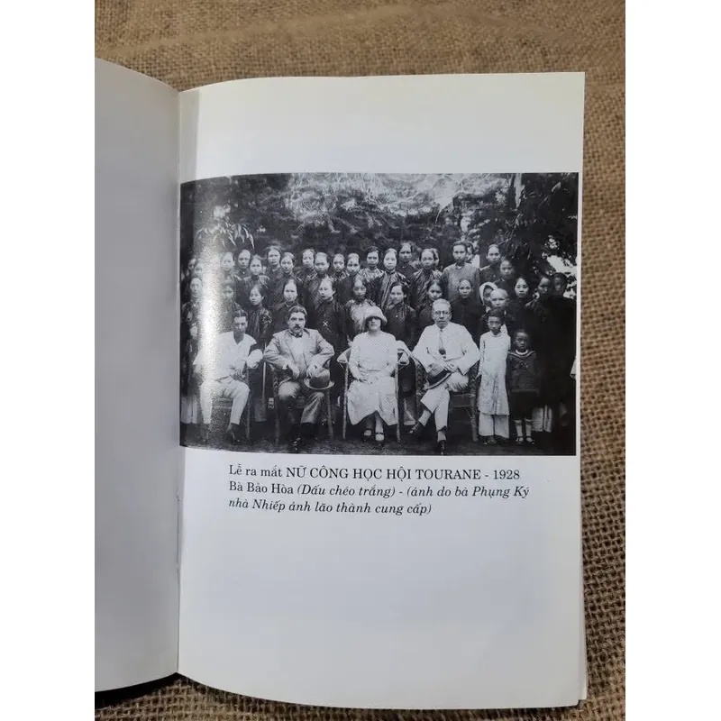 Huỳnh Thị Bảo Hòa - Người phụ nữ viết tiểu thuyết đầu tiên   705097