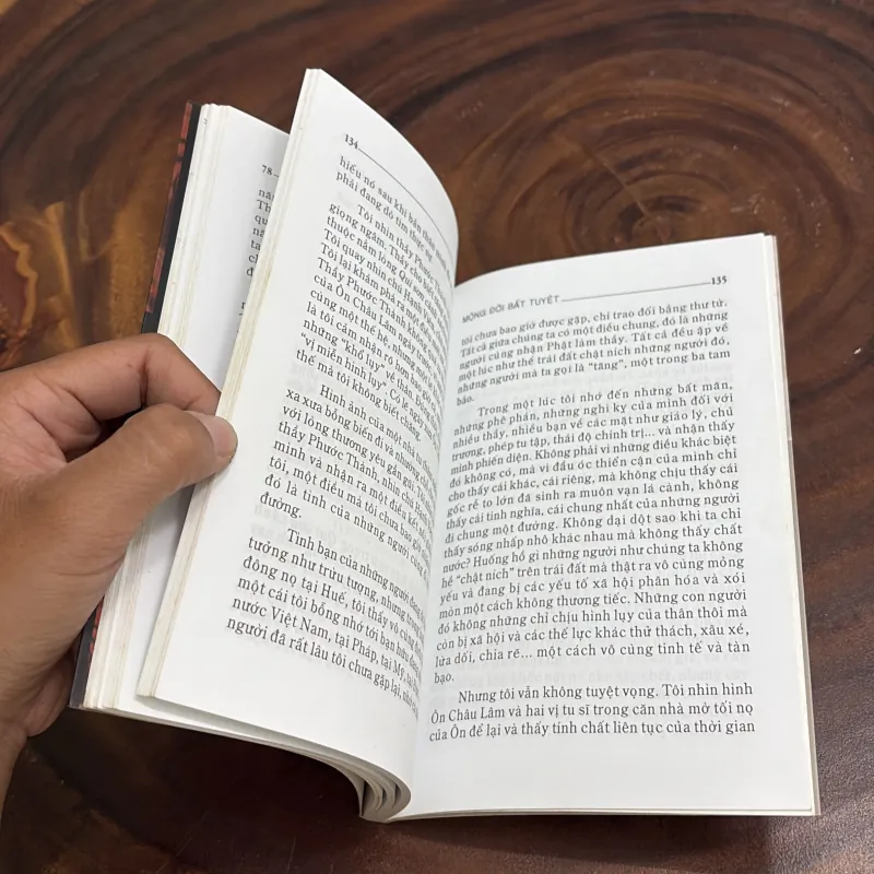 II Tuỳ Bút: Mộng Đời Bất Tuyệt - Nguyễn Tường Bách - 2006 1001905