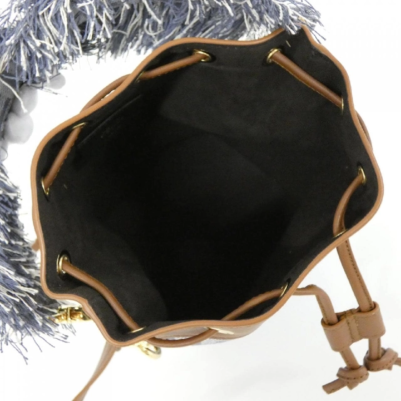 【Sản phẩm mới】Túi Fendi Mon Tresor 8BS093 AUT4 617574