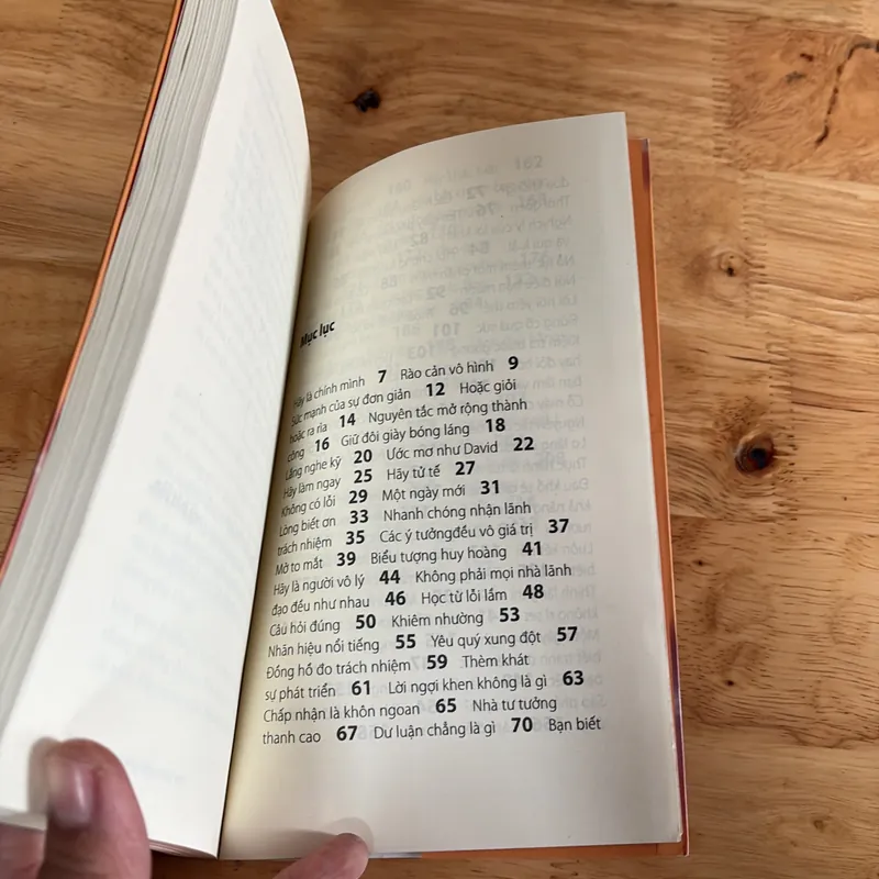 II Tựa sách: Đời Ngắn Đừng Ngủ Dài - Robin Sharma - 2019 442962