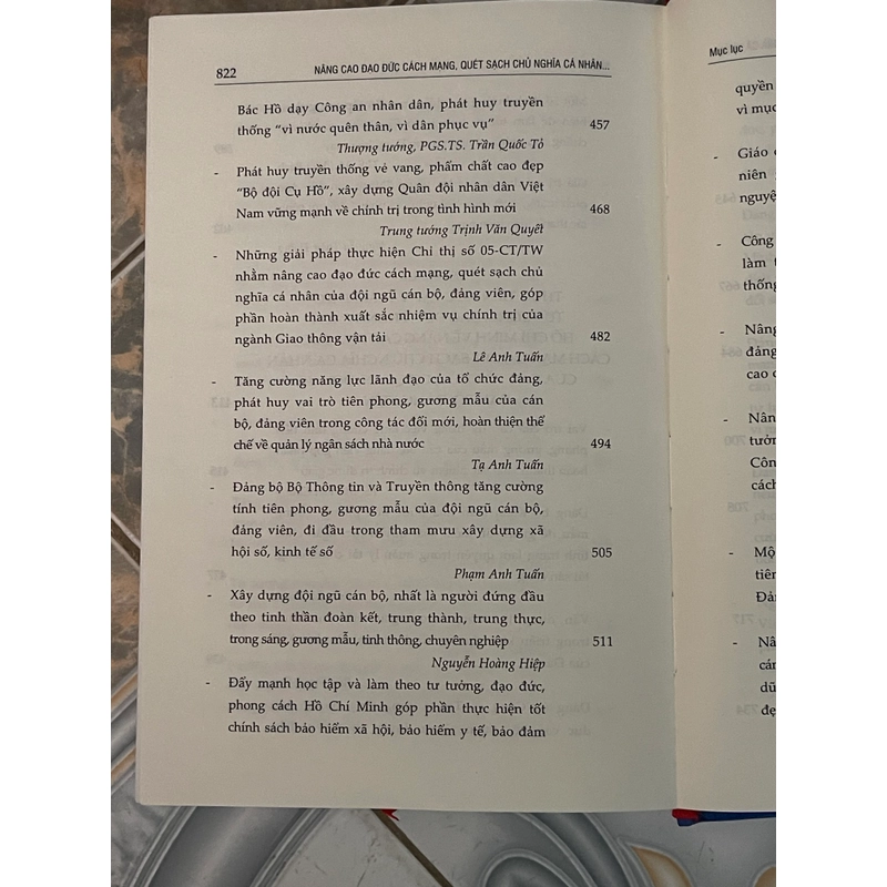 Nâng cao đạo đức cách mạng, quét sạch chủ nghĩa cá nhân  550573