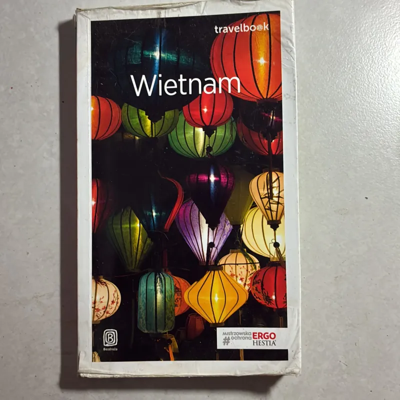 Sách du lịch Việt Nam (Tặng khi mua sách ở Tiệm) 800789