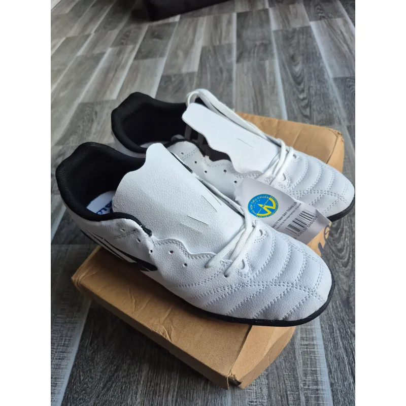 Pass giày mới Talo (chân 26cm) 930084