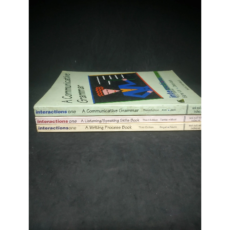 Bộ 3 cuốn interactions one mới 80% HCM0303 910794
