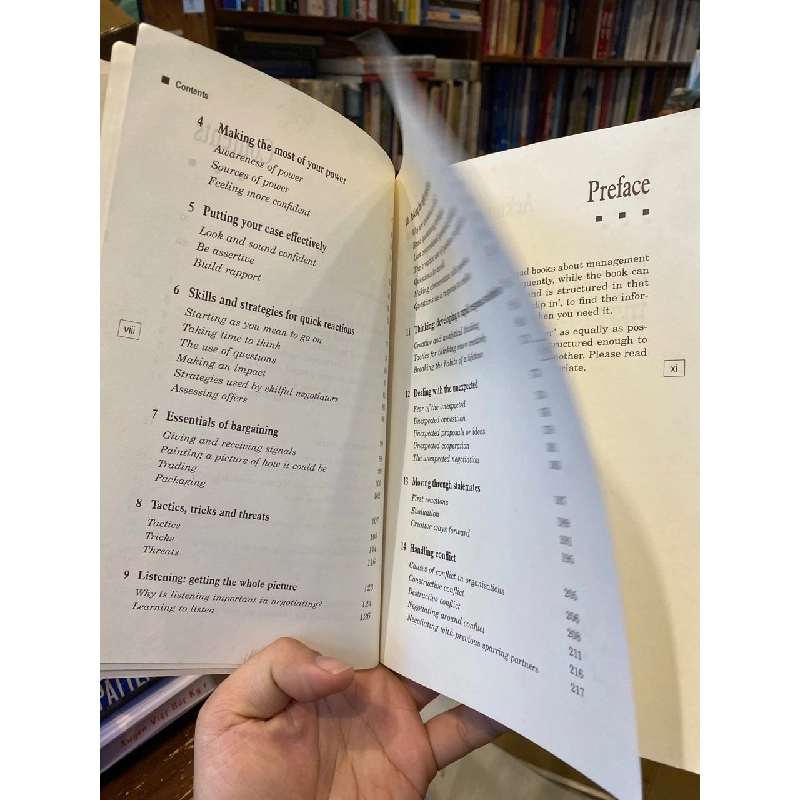 Thinking on your feet in negotiations - Jane Hodgson 928691